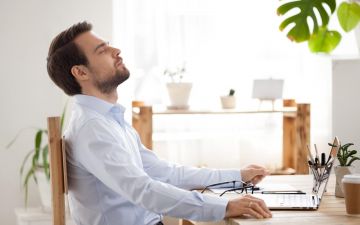 الإرهاق الذهني الصامت: كيف ترصده وتستعيد طاقتك الذهنية؟